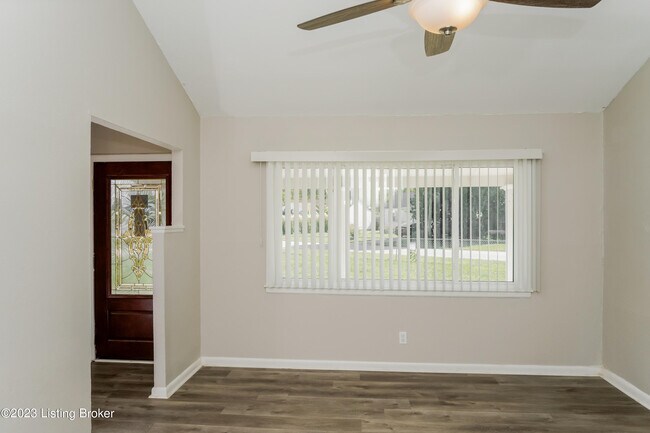 Photo - 14020 Darwin Blvd