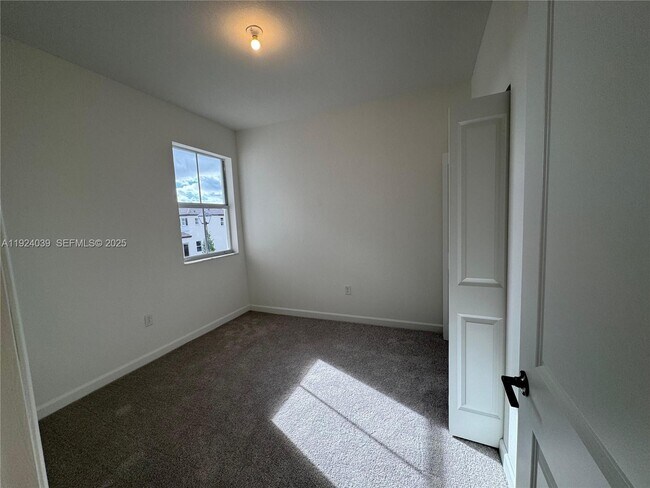 Photo - 2716 SE 26th Ave