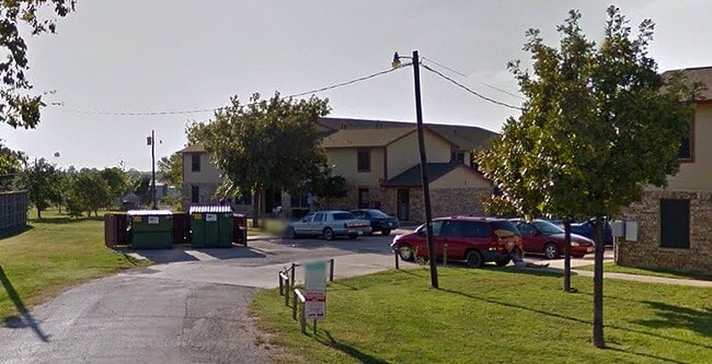 Photo - 513 N Pecan Crk Trl