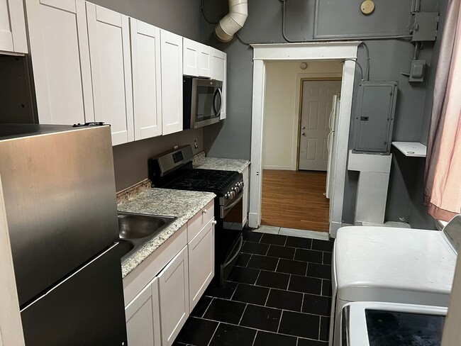 Photo - 600 Grotto St N Unidad 2