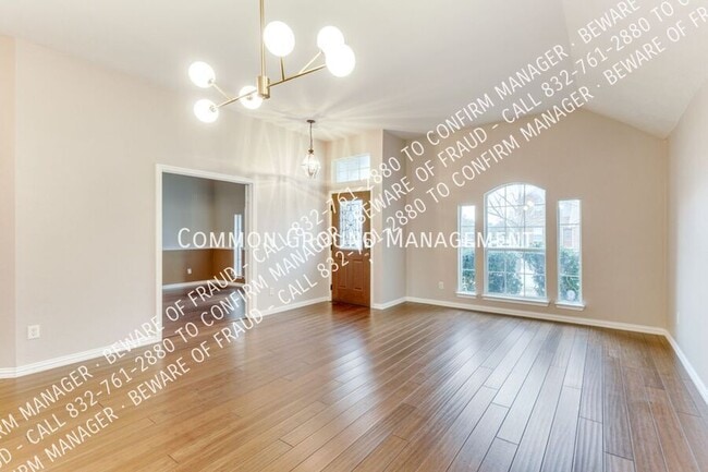 Photo - 815 Hickory St