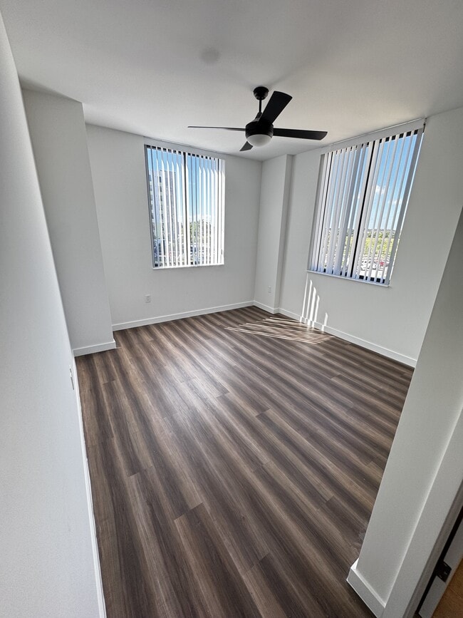 3B 2B - Bedroom