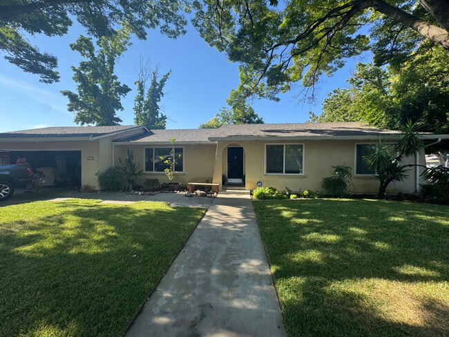 Photo - 2012 Lancey Dr Casa