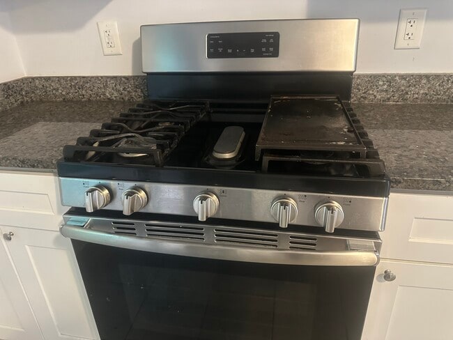 Photo - 308 Sherman St