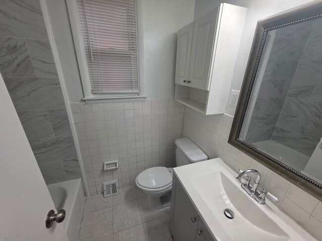 Photo - 264 Nandina Plaza Unit 1F