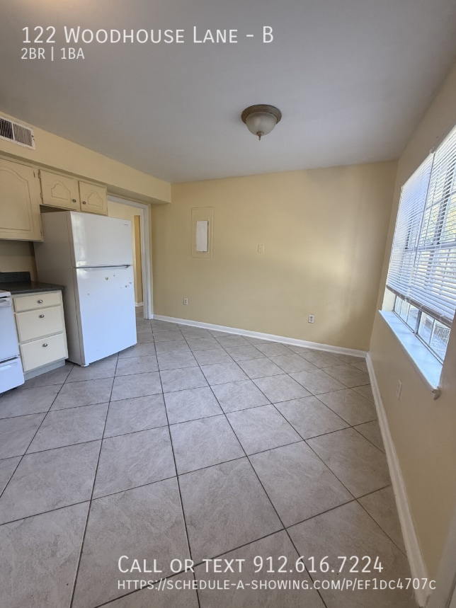 Photo - 122 Woodhouse Ln Unidad B