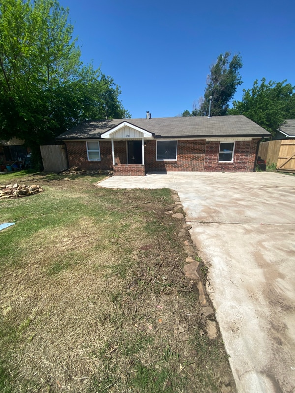 Building Photo - 1103 Bell Dr Rental