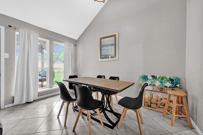 Photo - 4510 Beechcraft St