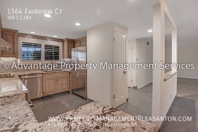 Photo - 1364 Fairview Ct