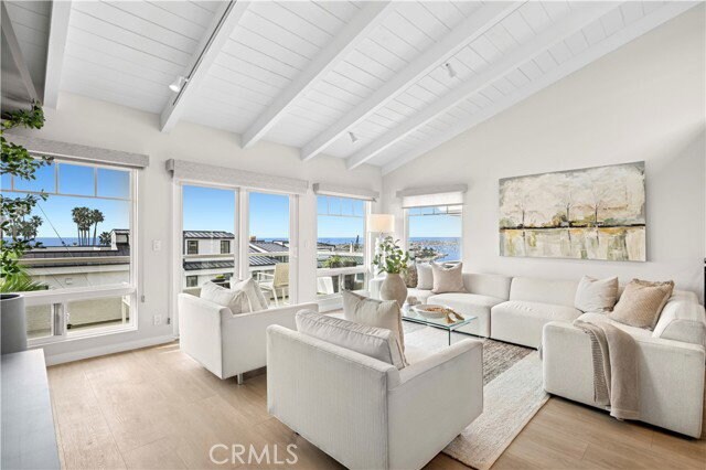 Photo - 2520 Seaview Ave