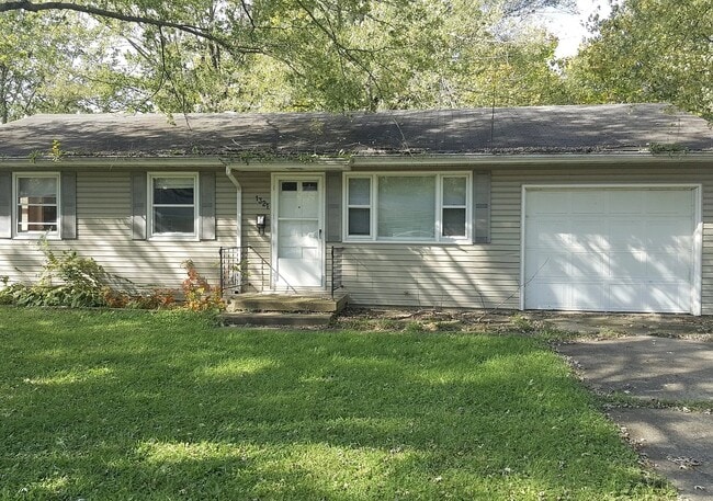 Building Photo - 1321 Lafayette Ct