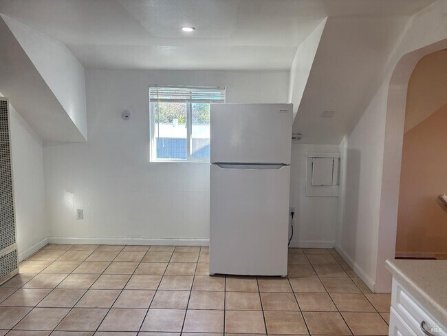 Photo - 415 College Ave Unit 4