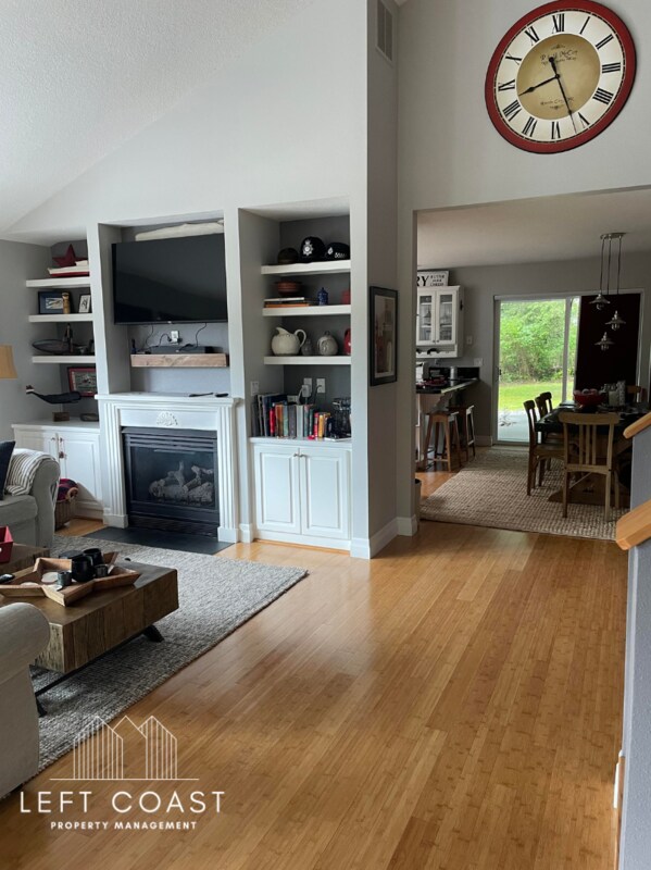 Photo - 1545 NE Regatta Way