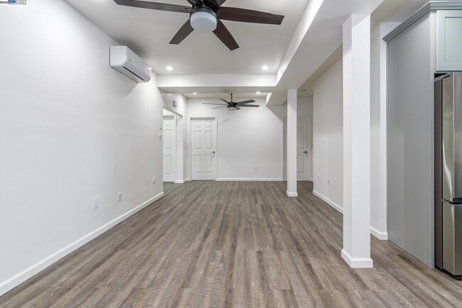 Photo - 16318 Maubert Ave Unit B