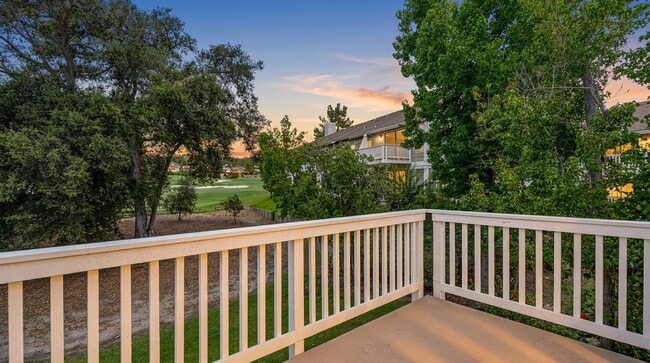 Photo - 31 Oak Knolls