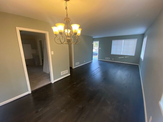 Photo - October Special!! Reduced Rent! Move In sp...