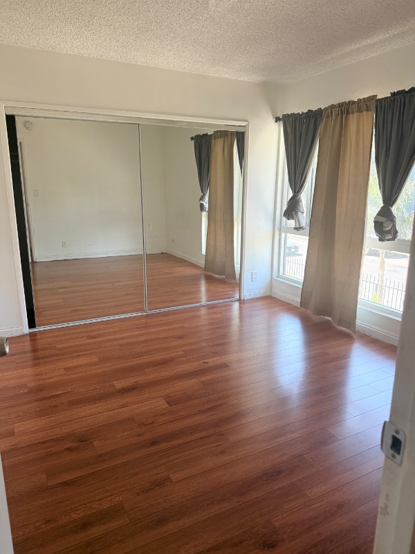 Photo - 11820 Hart St Unidad 5