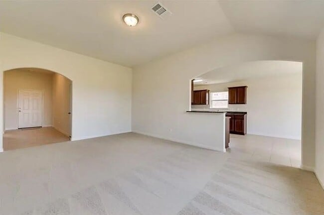 Photo - 1323 Chapman Dr