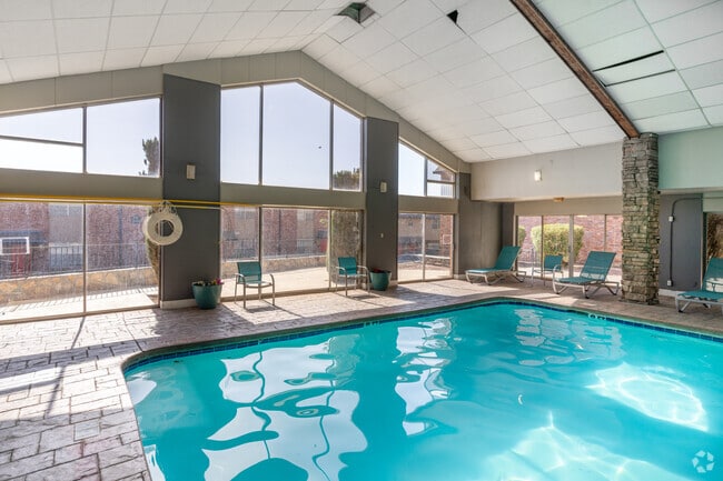 Piscina interior - The Citadel