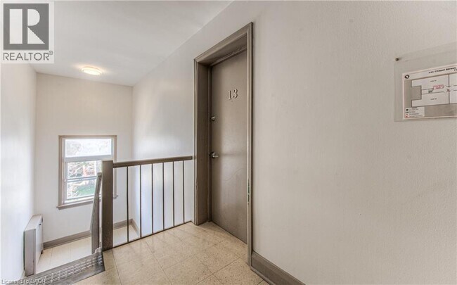 Photo - 141 Chapel St Unit 13