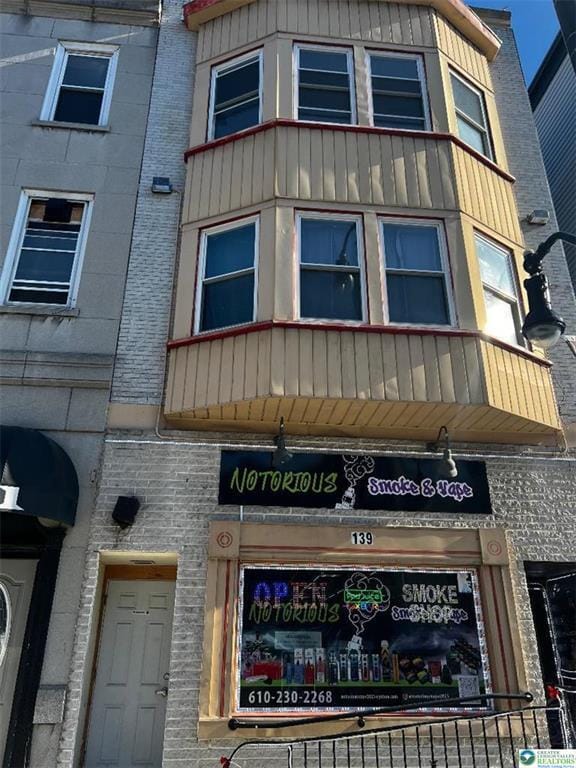 Building Photo - 139 N 7th St Unit 3rd fl Rental
