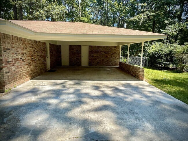 Photo - 1102 Ada St