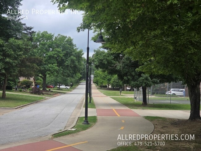 Photo - 2588 E Sweetbriar Dr