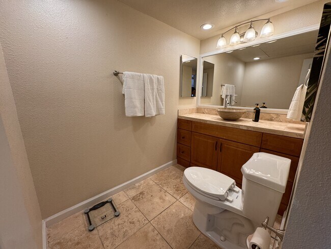 Photo - 311 ?Ohua Ave