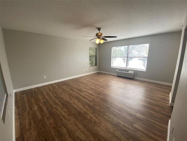 Photo - 701 W Sycamore St Unidad 201 Rental