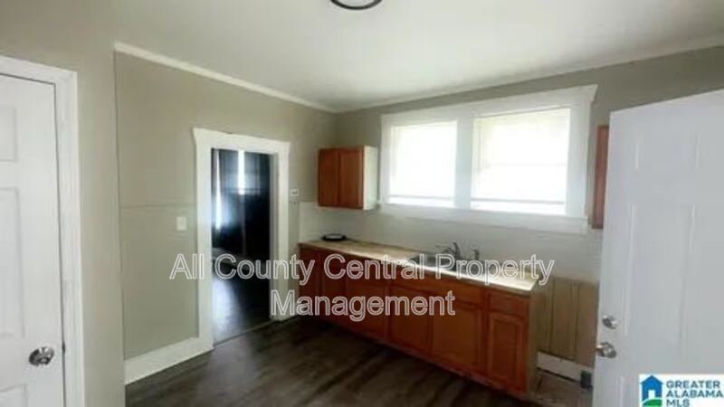 Photo - 775 81st Pl S