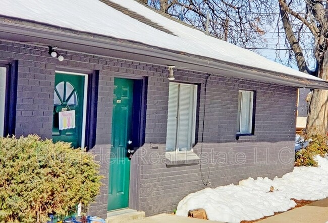 Building Photo - 1496 Joliet St