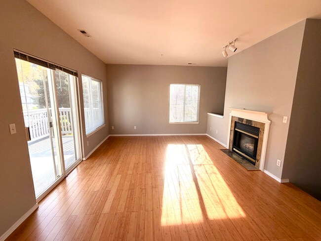 Photo - 440 S 51st Ct