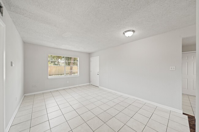 Photo - 3203 Ripplebrook Dr