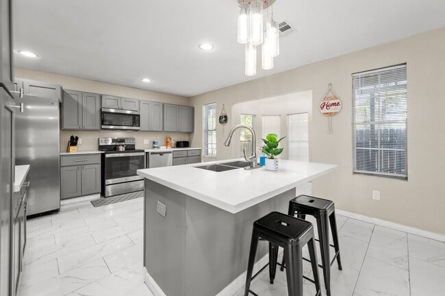 Photo - 2504 Ferguson Way