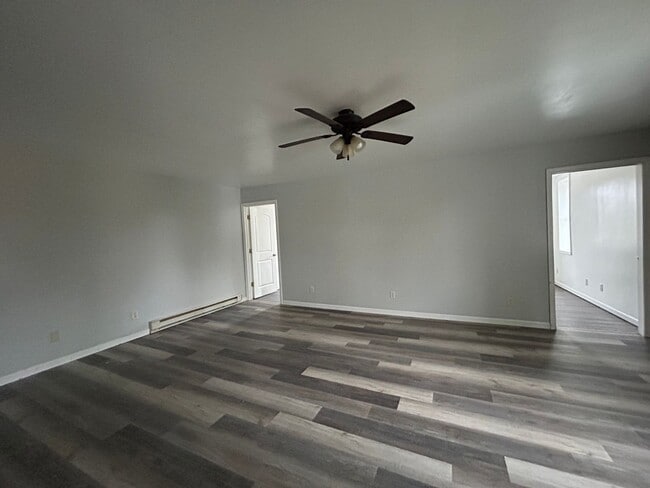 Photo - 105 W Emeline St Unit A