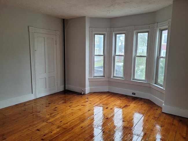 Building Photo - 248 Prospect St