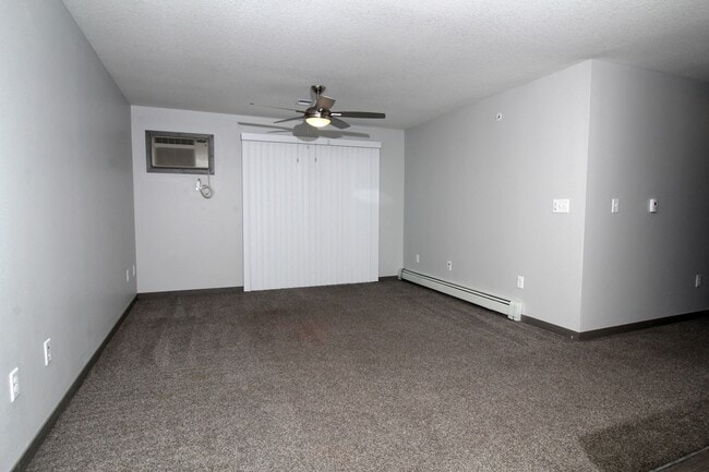 Hilltop Apartments