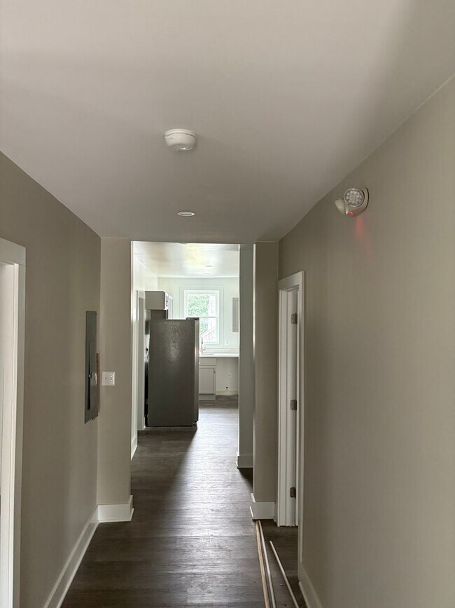 Photo - 302 S Camp Meade Rd