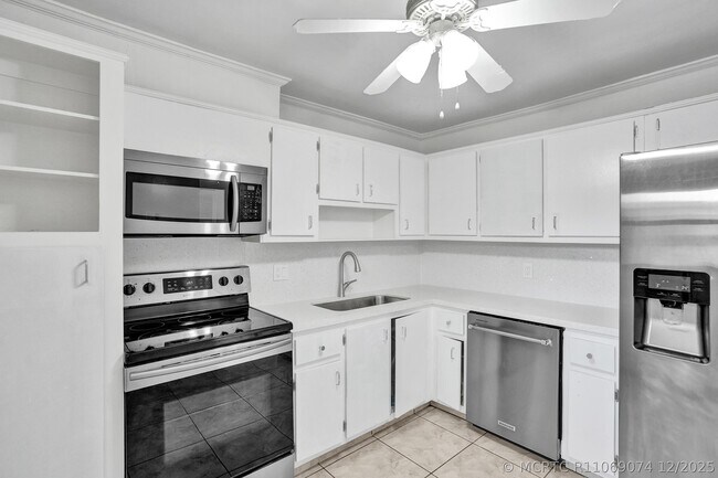 Photo - 6200 S Falls Cir Dr Unit 202