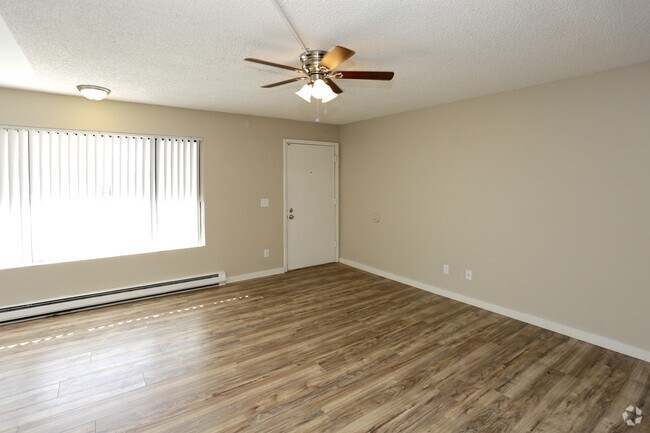 Estudio - 520 FT²