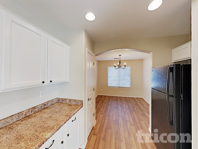 Photo - 30568 N Zircon Dr