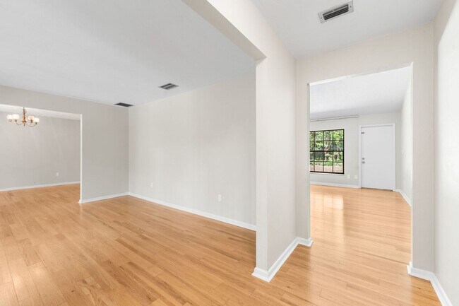 Photo - Spacious Pool Home in Desirable NW Gainesville