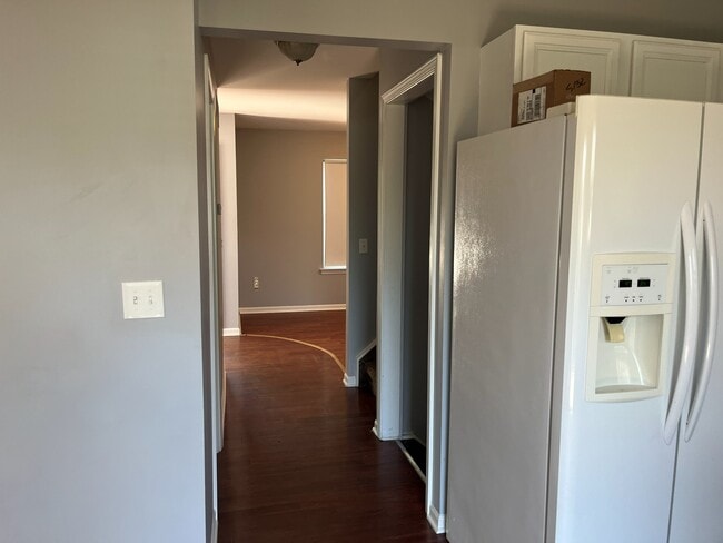 Photo - 2941 Beland Ave