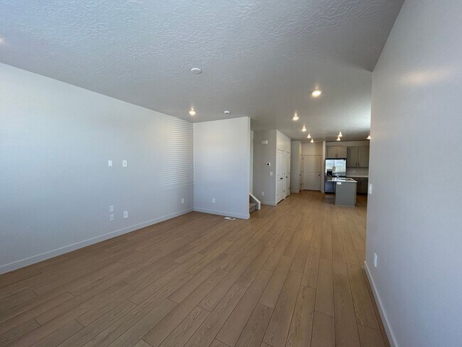 Photo - 4 Bedroom 2.5 Bathroom Townhome in Lehi!