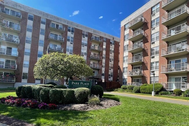 Building Photo - 35 Park Ave Unit 3J