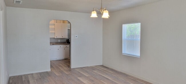 Photo - LARGE 2 BEDROOM HOME