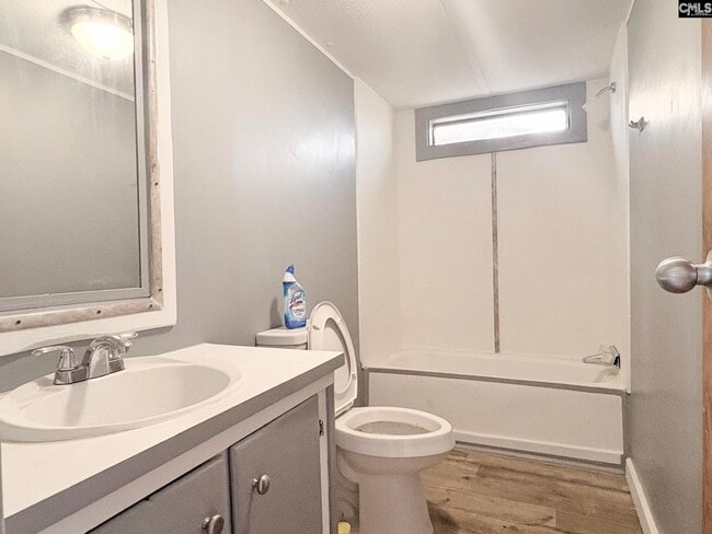 Photo - 114 Hatchery Hill Rd