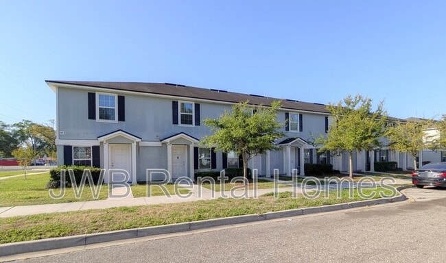 Photo - 8401 McGirts Village Ln