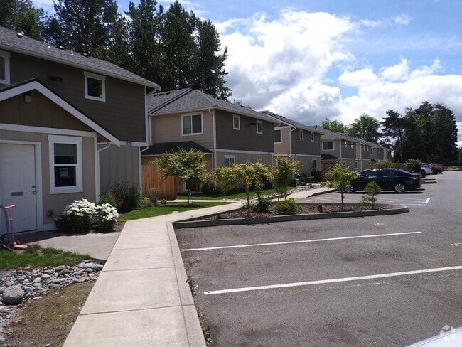Building Photo - 677 Cook Rd Rental