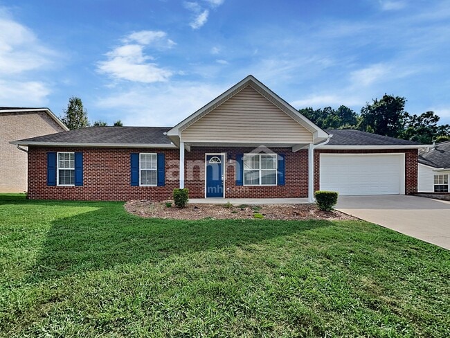 Building Photo - 617 Drakewood Rd